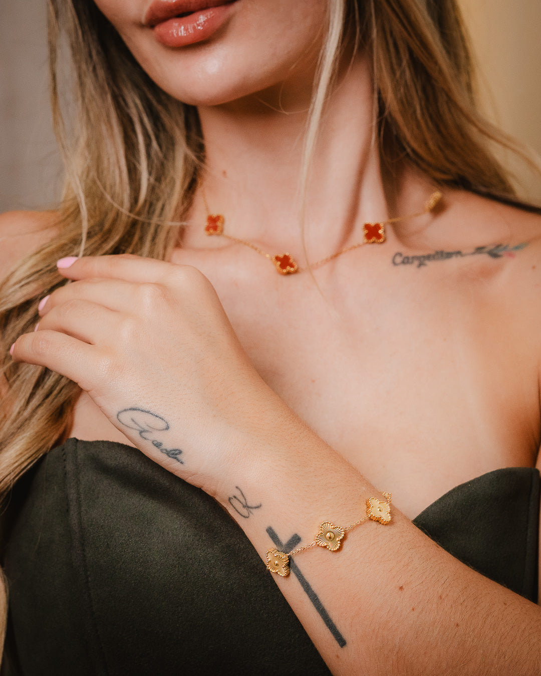 Pulsera VC trébol Dorada