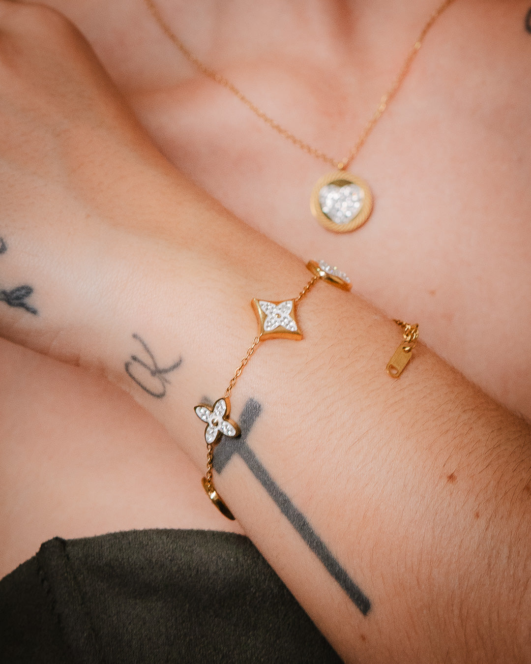 Pulsera LV Trébol Piedras