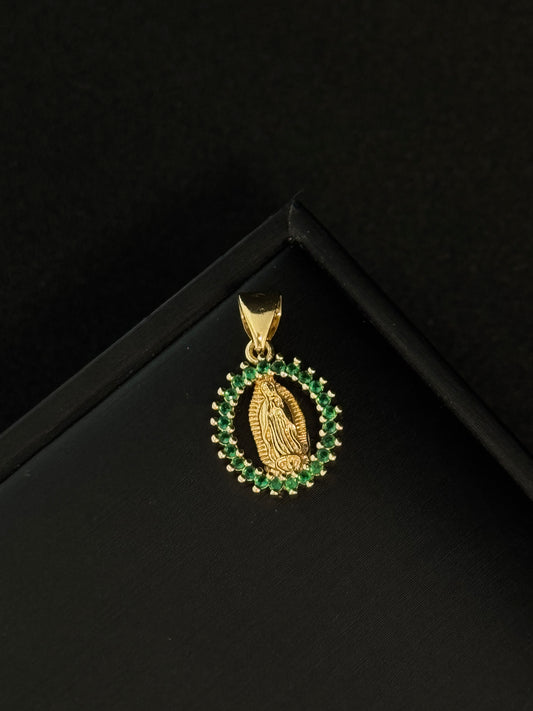 Dije Esmeralda Milagrosa Pequeño