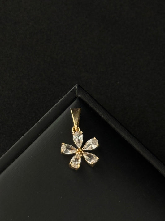 Dije Pétalos Circon