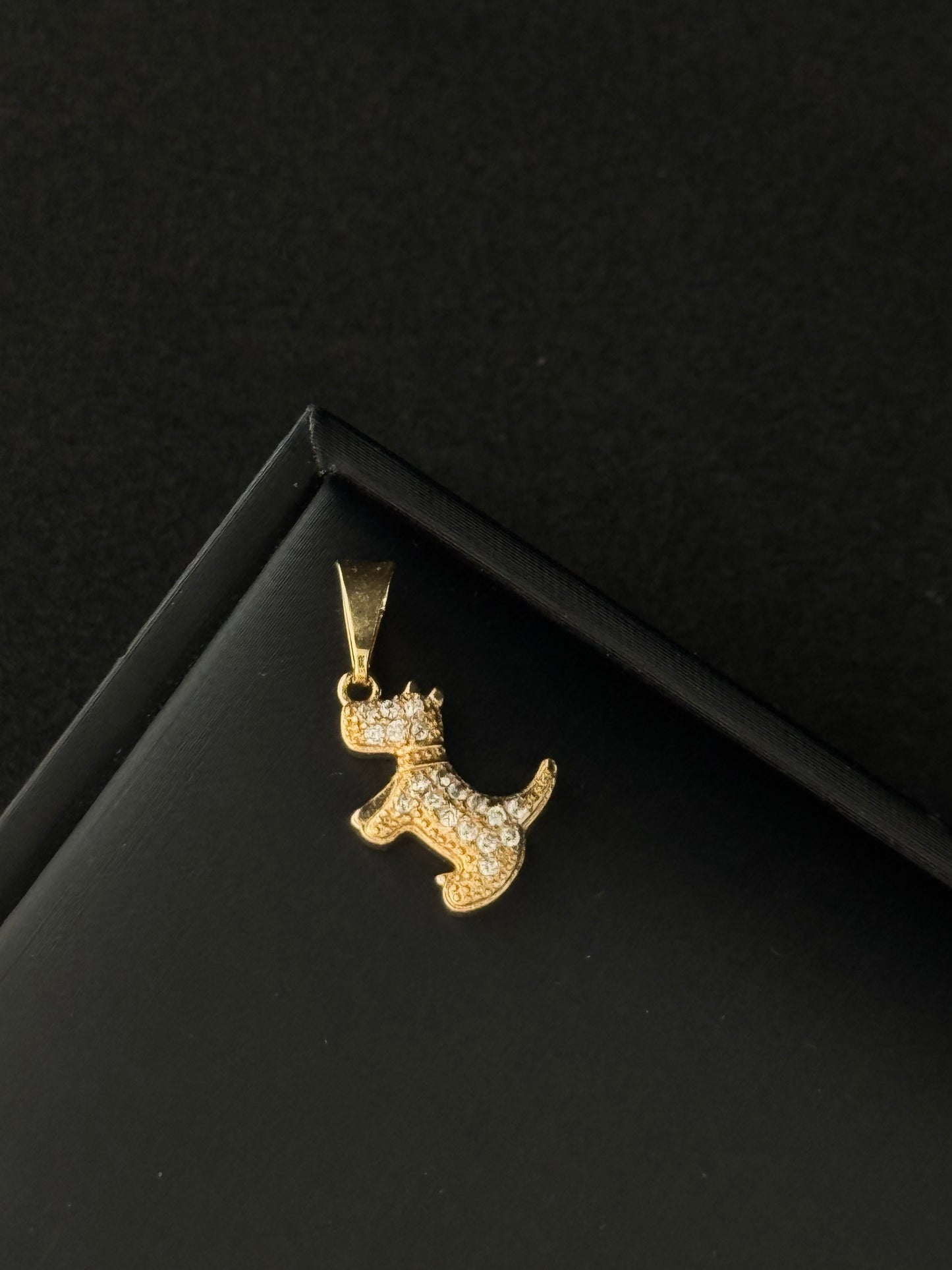 Dije Perrito Circones