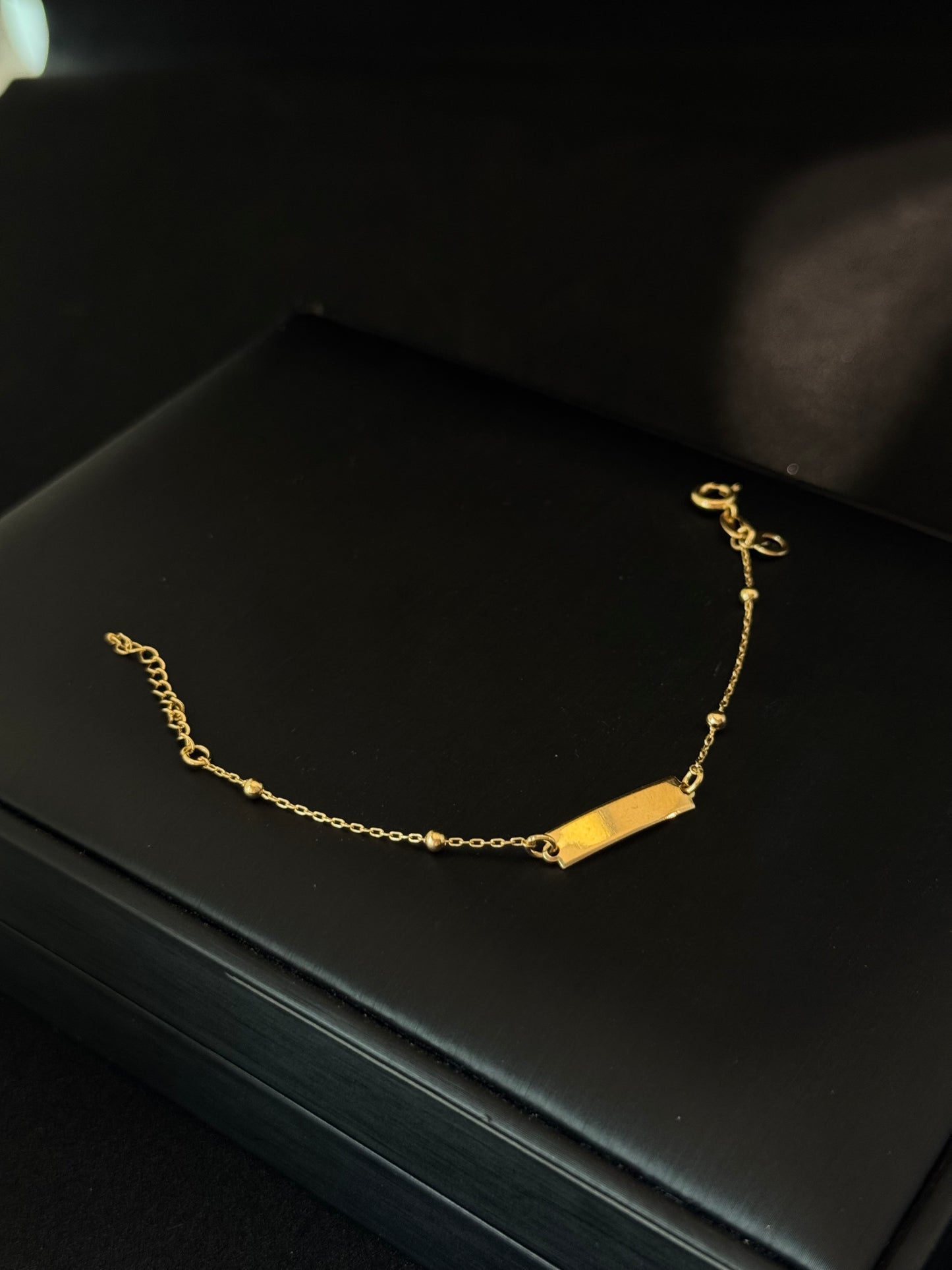 Pulsera Cubana Bolitas Placas