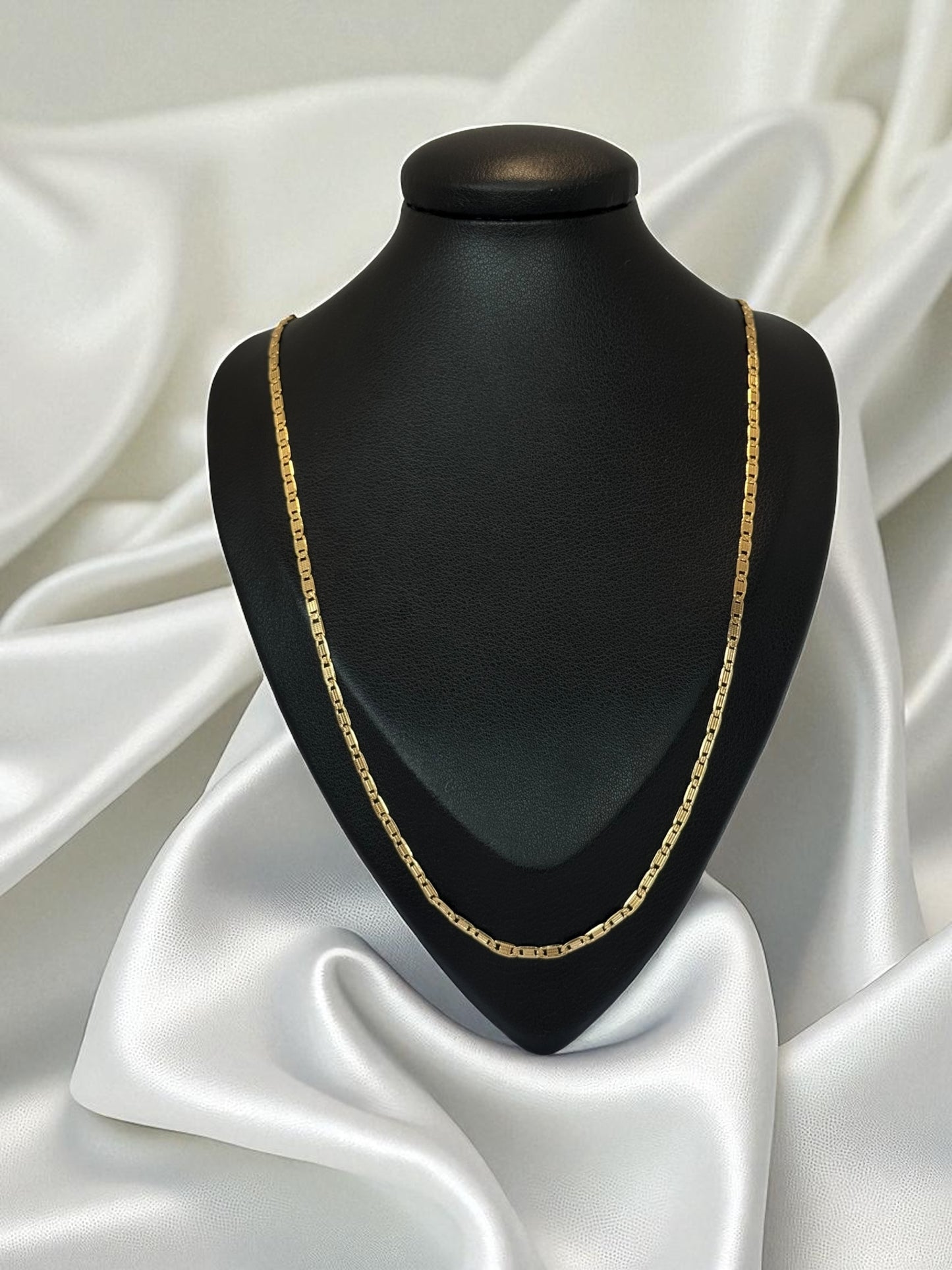 Cadena Escalera Tallada 4mm